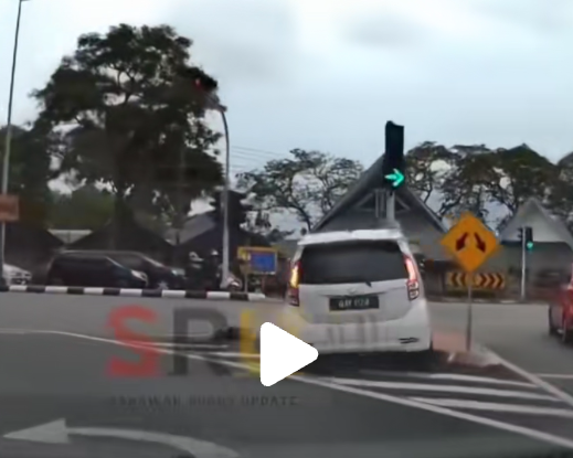 Myvi Putih Langgar Lampu Isyarat Berhampiran Tadika Di Gita, Netizen Syak Microsleep
